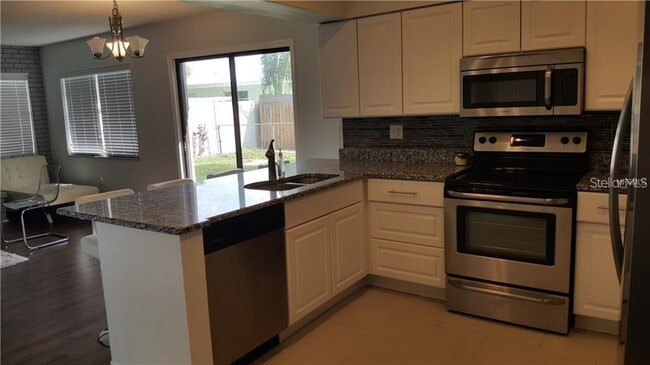 353 Shirley Ave in Belleair, FL - Building Photo - Building Photo