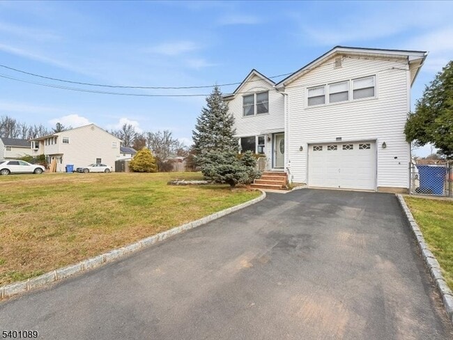 property at 124 6th St