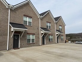 311 McMinnville Hwy in Woodbury, TN - Building Photo