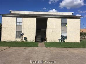 2703 Poplar Cir-Unit -C in Bryan, TX - Building Photo