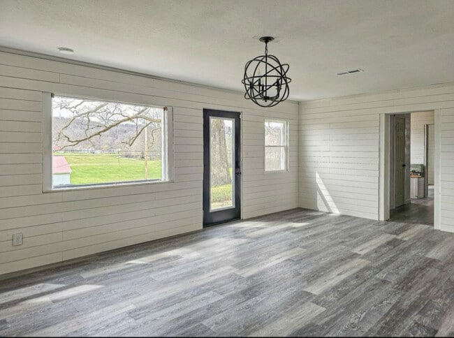 1123 OH-552 in Waverly, OH - Building Photo - Building Photo