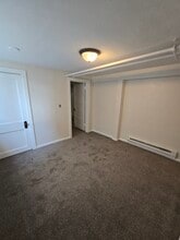 4528 Bryant Ave S, Unit 5 in Minneapolis, MN - Building Photo - Building Photo