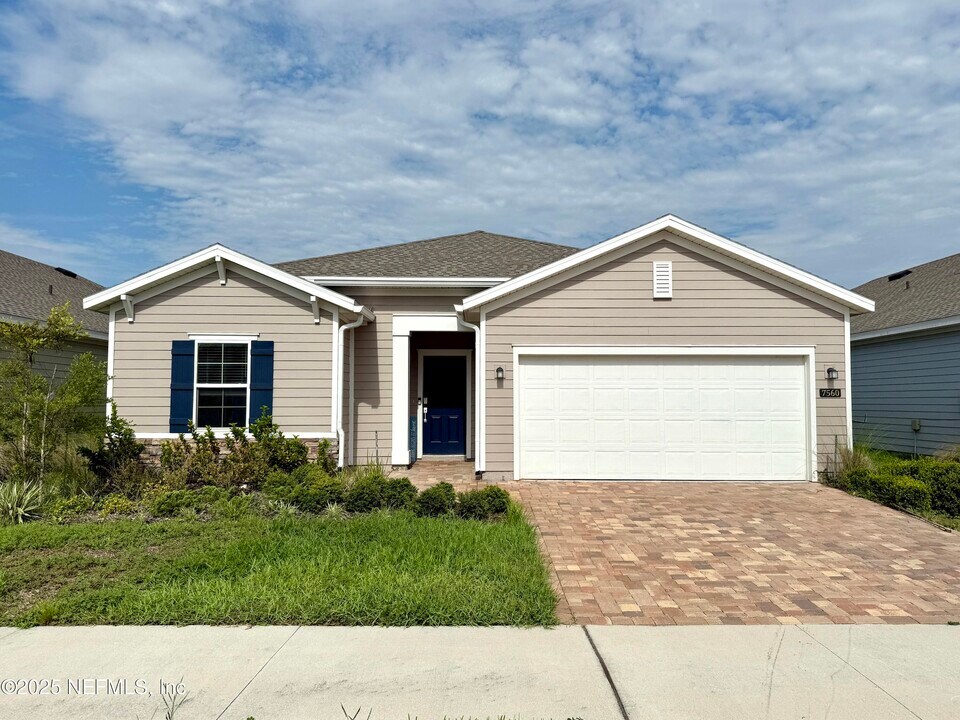 7560 Chervil St in Jacksonville, FL - Building Photo