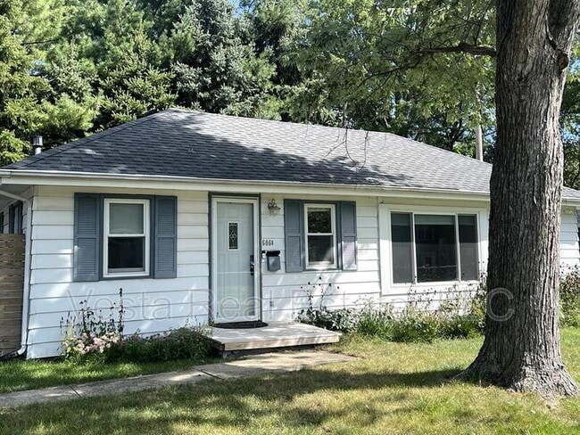property at 606 Cullom St