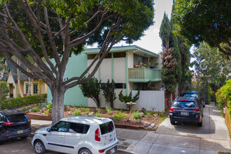 1336 Franklin St in Santa Monica, CA - Building Photo - Building Photo