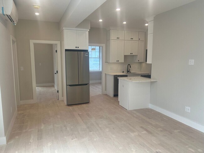 58 Lubec St in Boston, MA - Building Photo - Building Photo