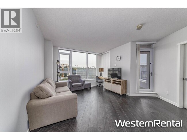 8333 Sweet Ave in Richmond, BC - Building Photo - Building Photo