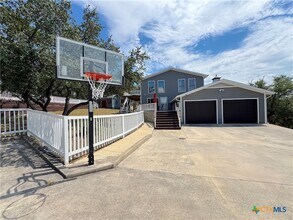 200 San Juan in Canyon Lake, TX - Building Photo - Building Photo