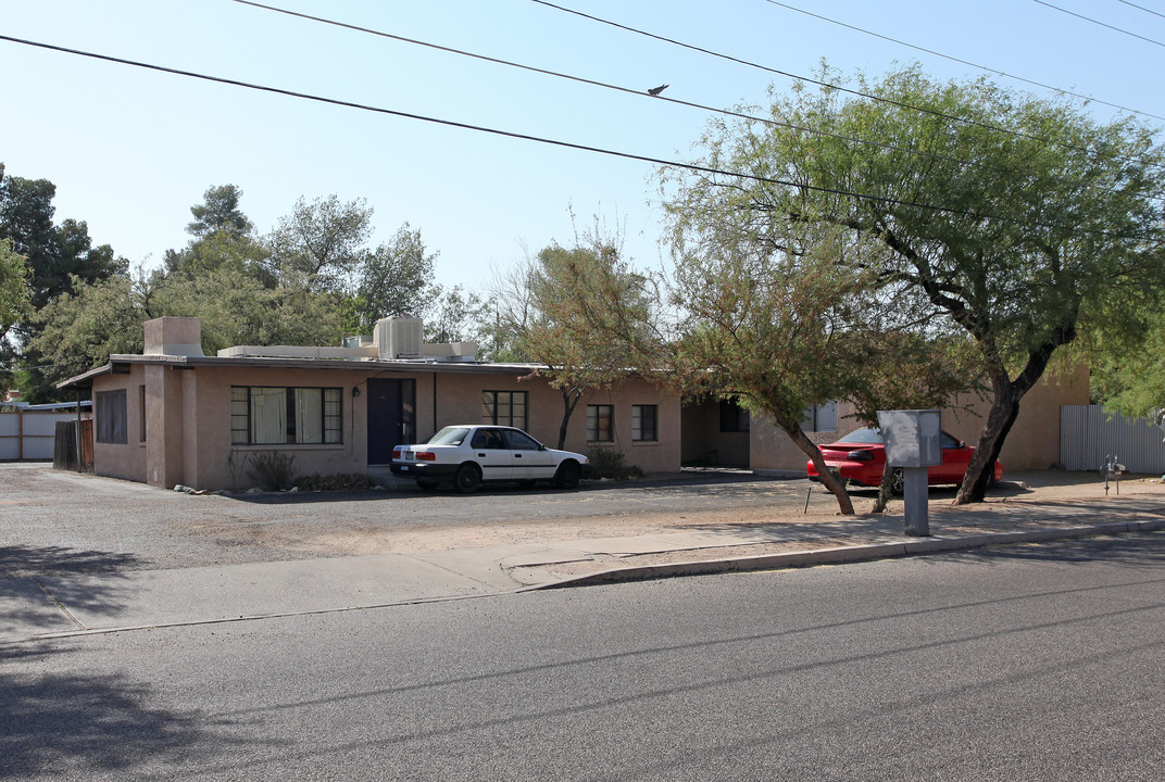 3132-3148 Olsen St in Tucson, AZ - Foto de edificio