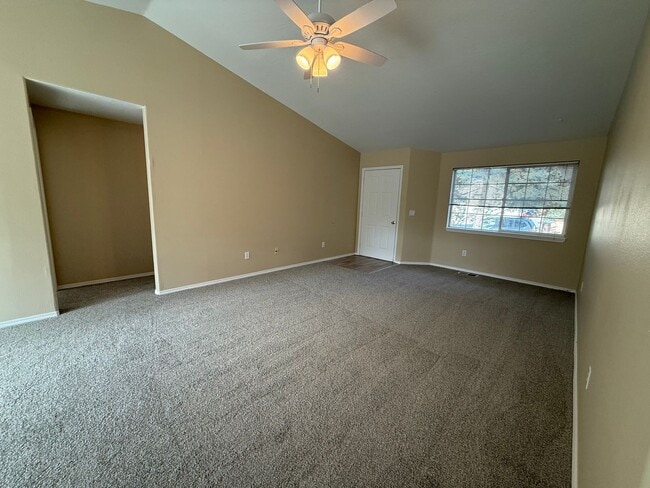 63213 Wishing Well Ln in Bend, OR - Building Photo - Building Photo