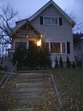 5037 N 32nd St in Milwaukee, WI - Building Photo - Building Photo