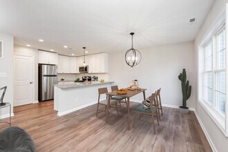 2740 Village Dr in Waynesboro, VA - Building Photo - Building Photo