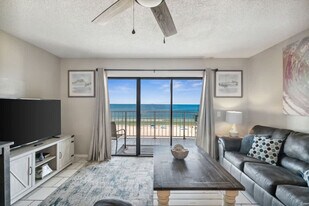 8743 Thomas Dr, Unit FL7-ID1354895P in Panama City Beach, FL - Building Photo