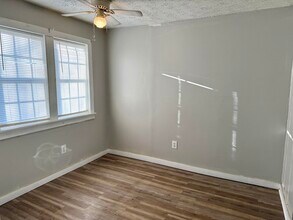 51 Shields Ln in London, KY - Building Photo - Building Photo