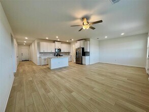 13901 Axel Johanson Dr in Del Valle, TX - Building Photo - Building Photo
