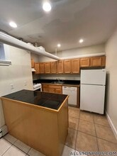 33 Walbridge St in Brookline, MA - Building Photo - Building Photo