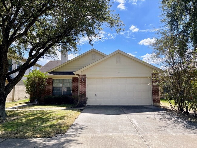 15303 Kellerwood Dr in Houston, TX - Building Photo - Building Photo