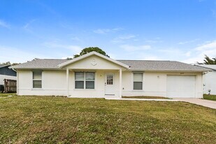 237 SW Pisces Terrace in Port St. Lucie, FL - Building Photo
