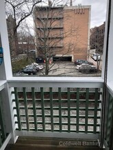 24 Alton Pl, Unit 24 A in Brookline, MA - Building Photo - Building Photo
