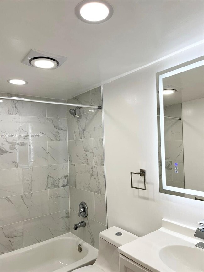 10773 Cleary Blvd in Plantation, FL - Building Photo - Building Photo