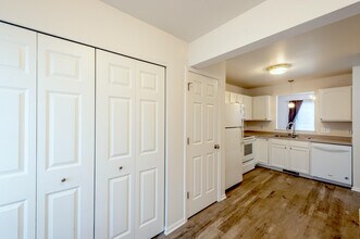 8679 Old Green Bay Rd in Pleasant Prairie, WI - Building Photo - Building Photo