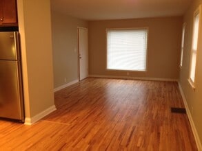 2832 Texas Avenue South in St. Louis Park, MN - Foto de edificio - Building Photo