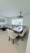 5301 Canoe Bend Dr in Greenacres, FL - Building Photo - Building Photo