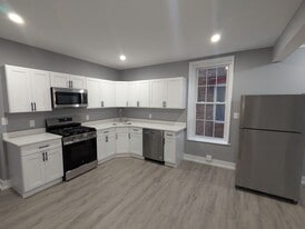 9 Cataract St in Cohoes, NY - Building Photo