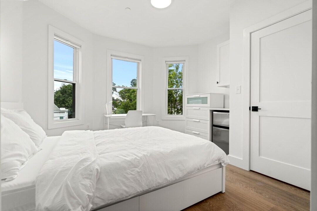 621 E 8th St, Unit 13A in Boston, MA - Foto de edificio