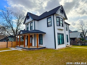 630 E Carson St in San Antonio, TX - Building Photo - Building Photo