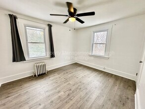 814 Greensburg Pike in East Pittsburgh, PA - Building Photo - Building Photo