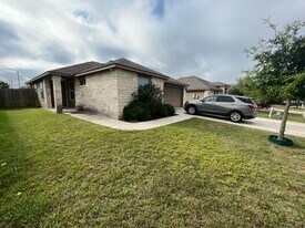 223 Teron Dr in San Marcos, TX - Building Photo