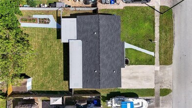 6371 Scott St in Hollywood, FL - Building Photo - Building Photo