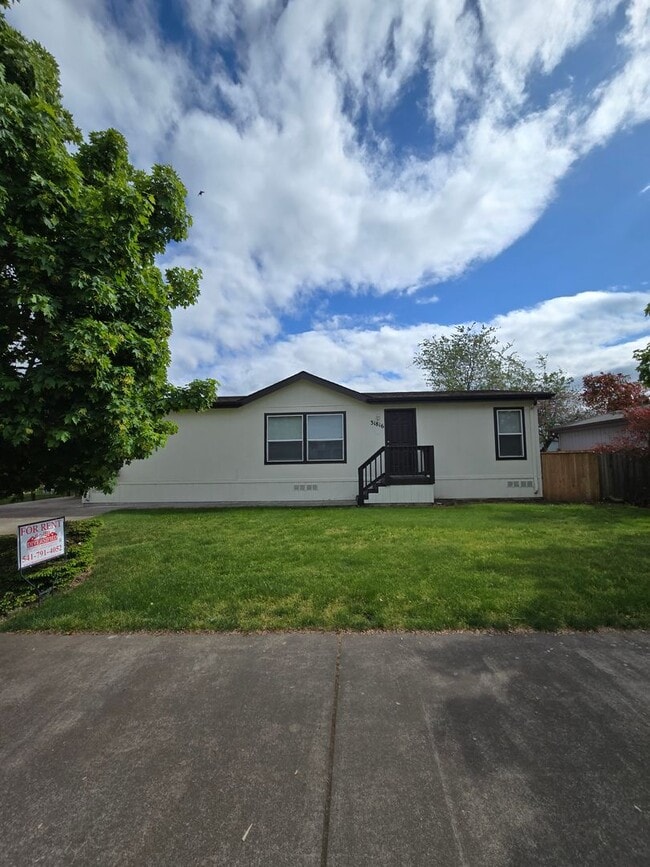 property at 31816 Forsythia Ln