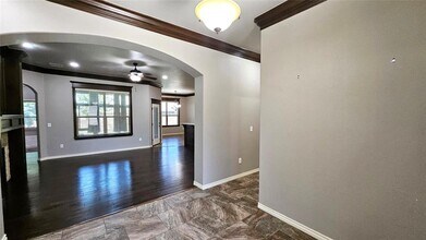 2017 Pembroke Ln in Edmond, OK - Building Photo - Building Photo