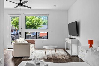 49 Navasota St in Austin, TX - Building Photo - Building Photo