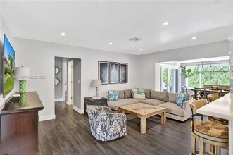 462 Glenridge Rd in Key Biscayne, FL - Building Photo - Building Photo