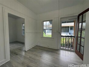 848 McCully St in Honolulu, HI - Building Photo - Building Photo