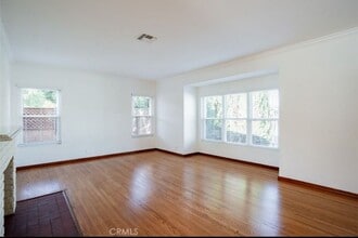 8960 Helms Pl in Los Angeles, CA - Building Photo - Building Photo