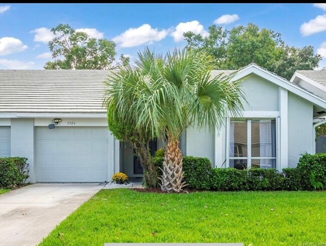property at 3328 SW Villa Pl