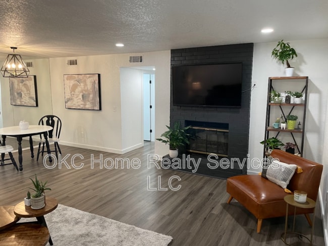 property at 4400 Hemingway Dr