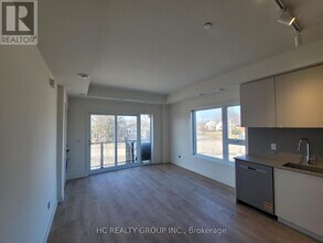 16 Melbourne Ave in St Catharines, ON - Building Photo - Building Photo