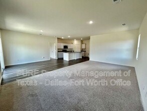 405 Frio River Rd in Glenn Heights, TX - Building Photo - Building Photo