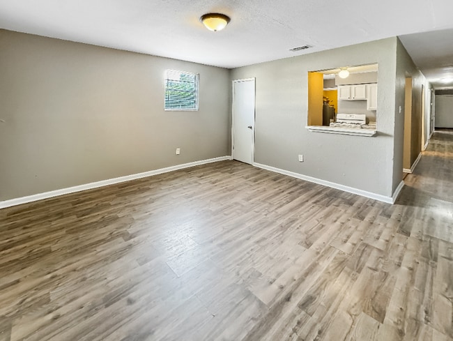 property at 321 Robinson Ave