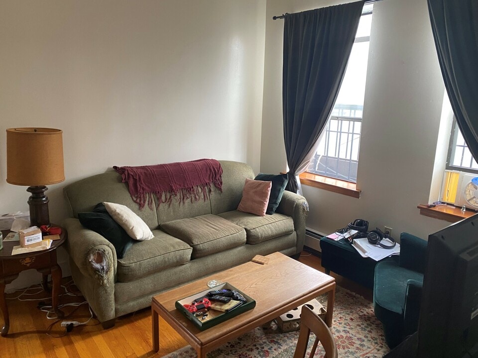 369A Centre St, Unit 1 Photo