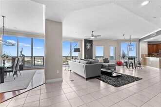 1209 E Cumberland Ave in Tampa, FL - Building Photo - Building Photo