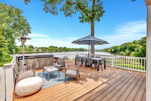 637 Beacon Blvd in Sea Girt, NJ - Building Photo