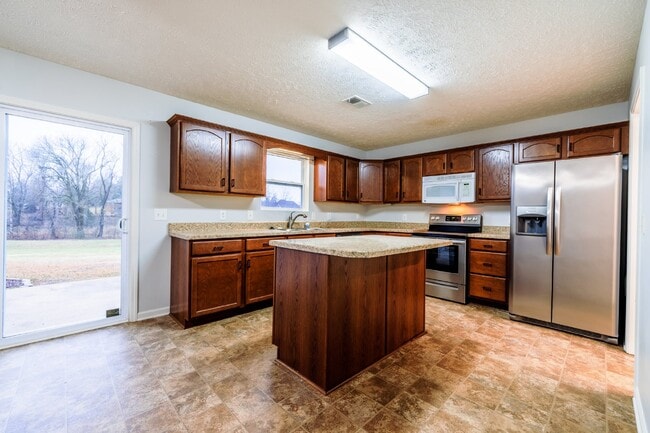 148 Granda Flora Dr in White House, TN - Building Photo - Building Photo