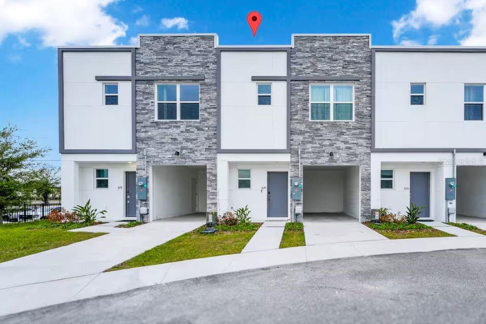 620 Trikomo Dr in Davenport, FL - Building Photo