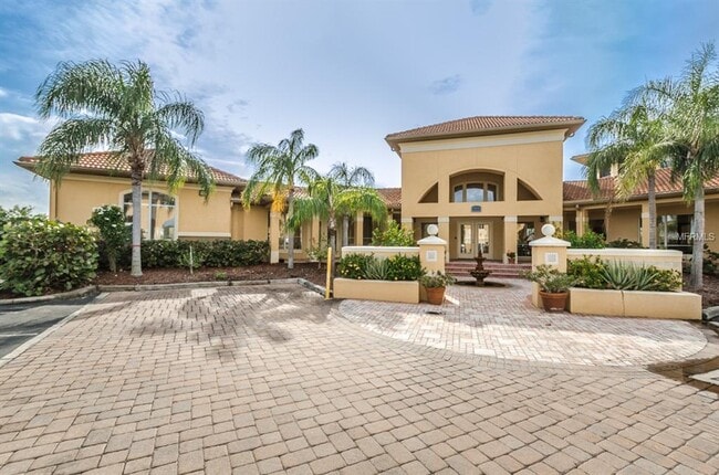 4333 Bayside Village Dr, Unit 216 in Tampa, FL - Foto de edificio - Building Photo